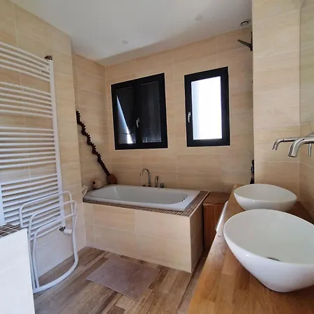 Double Avec Piscine 15 Mn Du Cap D'agde *